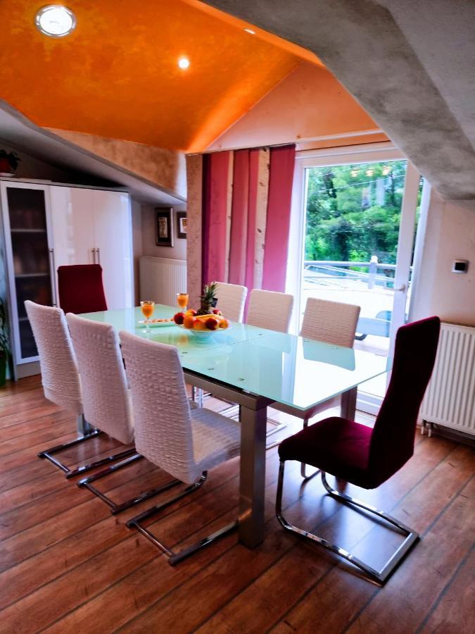 Guest House Klara Solin Exterior photo