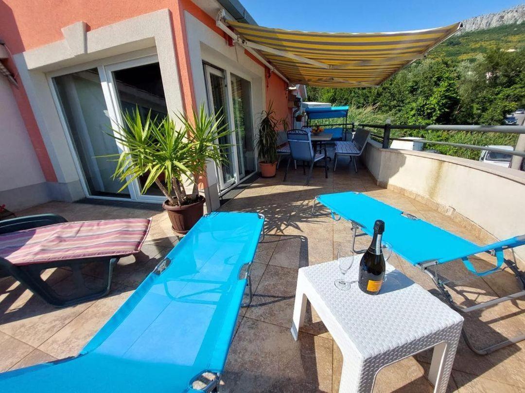 Guest House Klara Solin Exterior photo